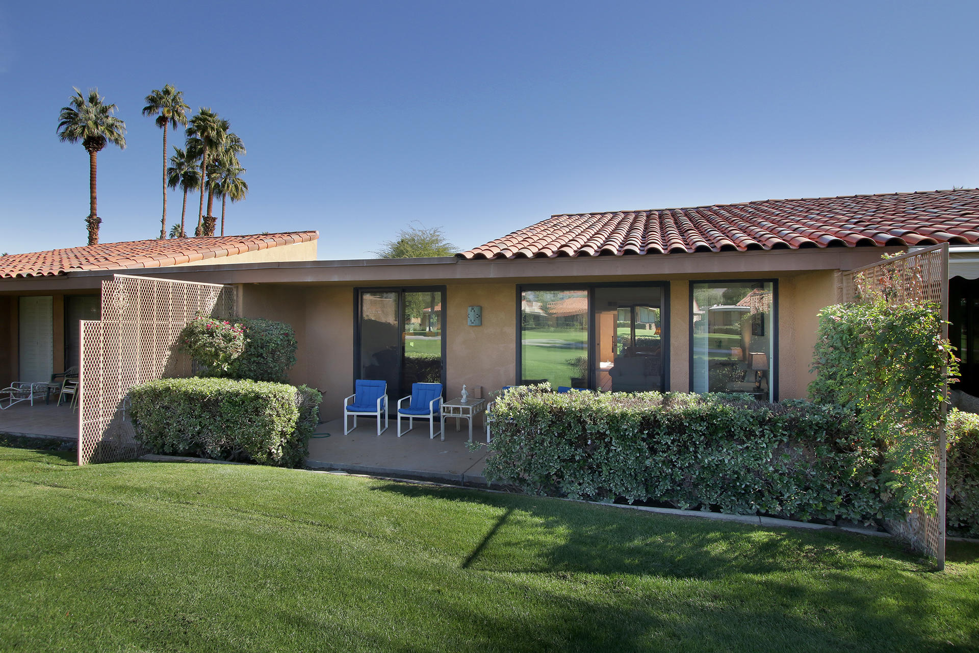 6 Cadiz Drive Rancho Mirage, CA 92270 - Photo 4 of 27 a front view of a house with a porch