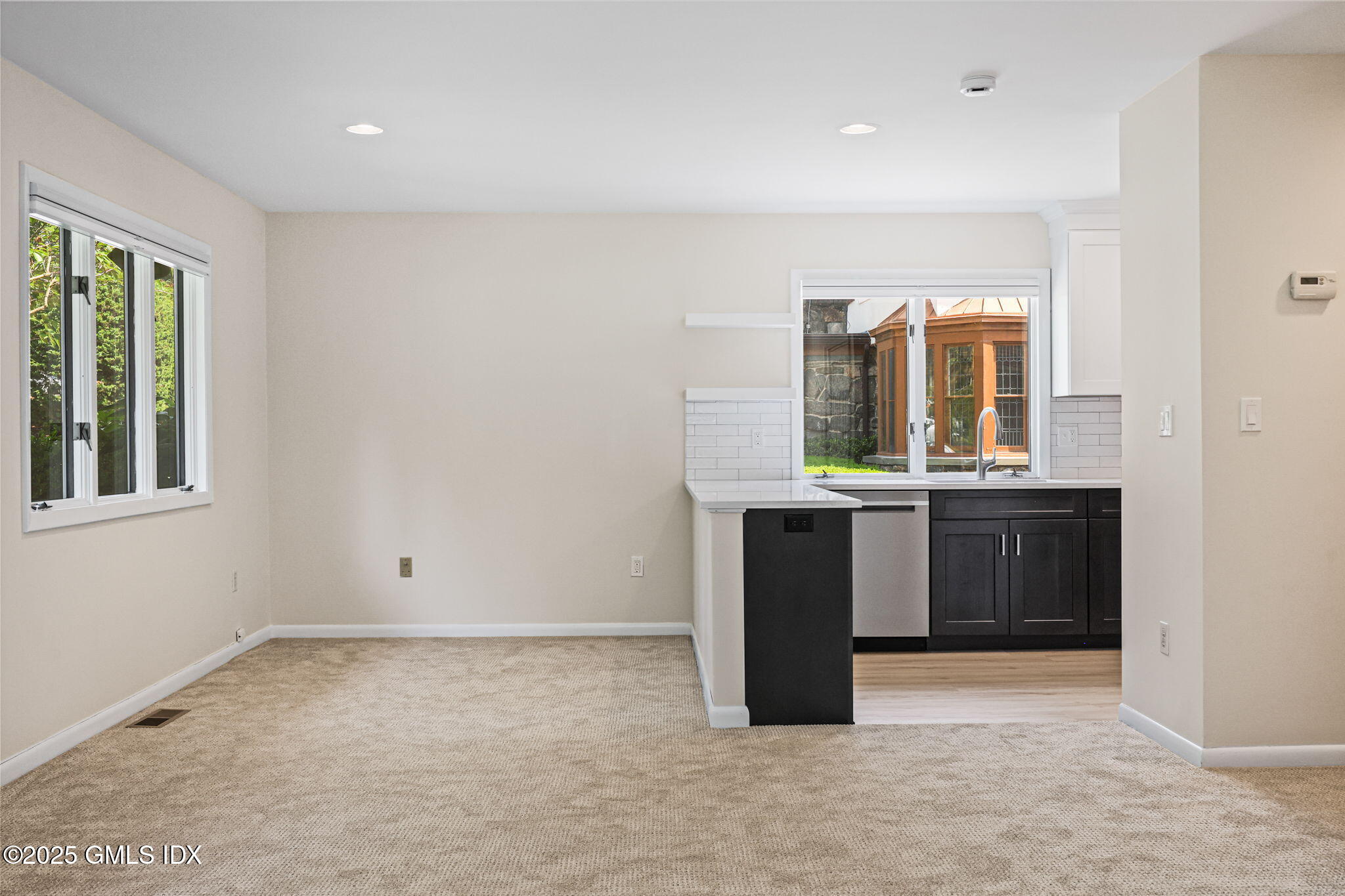 11 Maple Avenue, Unit 202 Greenwich, CT 06830 - Photo 6 of 18