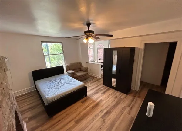 $1,000 | 512 Ivy Street, Unit 3, Pittsburgh, PA 15232