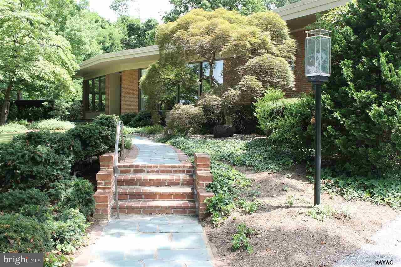 188 Highland Road York, PA 17403 - Photo 3 of 36 Gallery Image 3