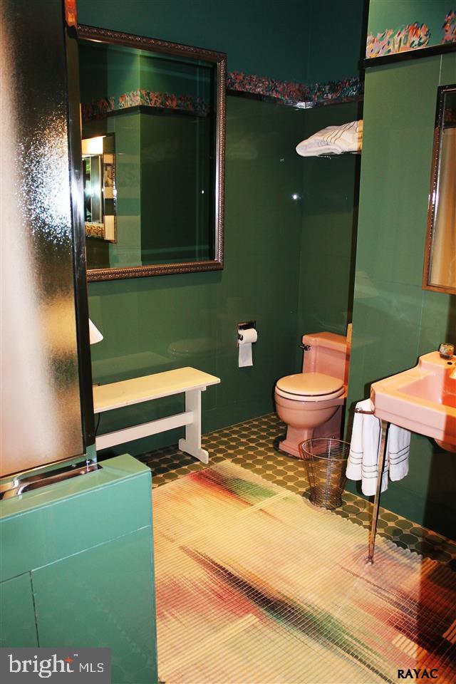 188 Highland Road York, PA 17403 - Photo 21 of 36 Gallery Image 21