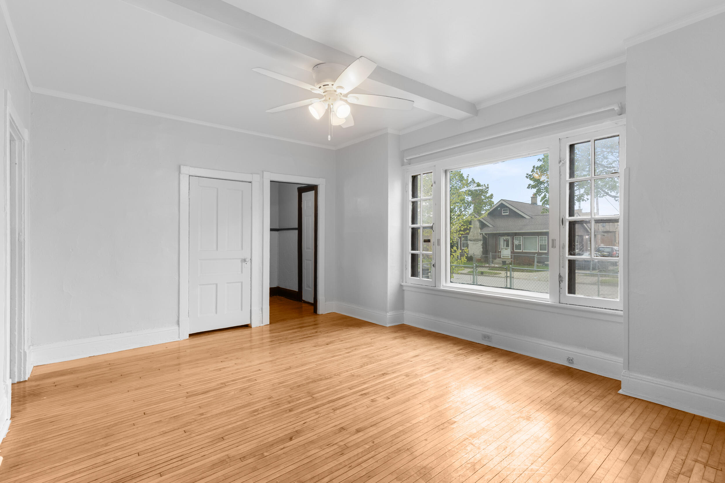 3244 North 30th Street Milwaukee, WI 53216 - Photo 2 of 15 Living Area