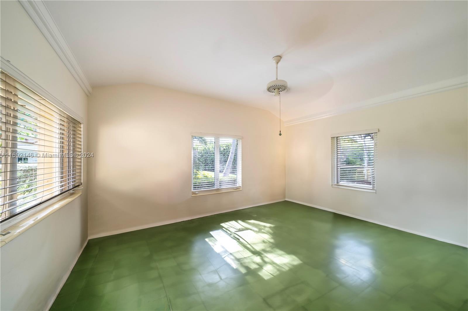 5801 Alton Road Miami Beach, FL 33140 - Photo 16 of 35 a view of room and window