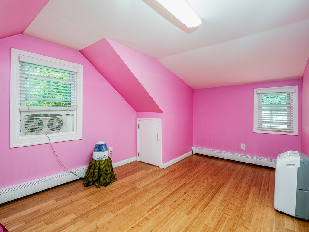 83 Cedar Street Wakefield, MA 01880 - Photo 19 of 41