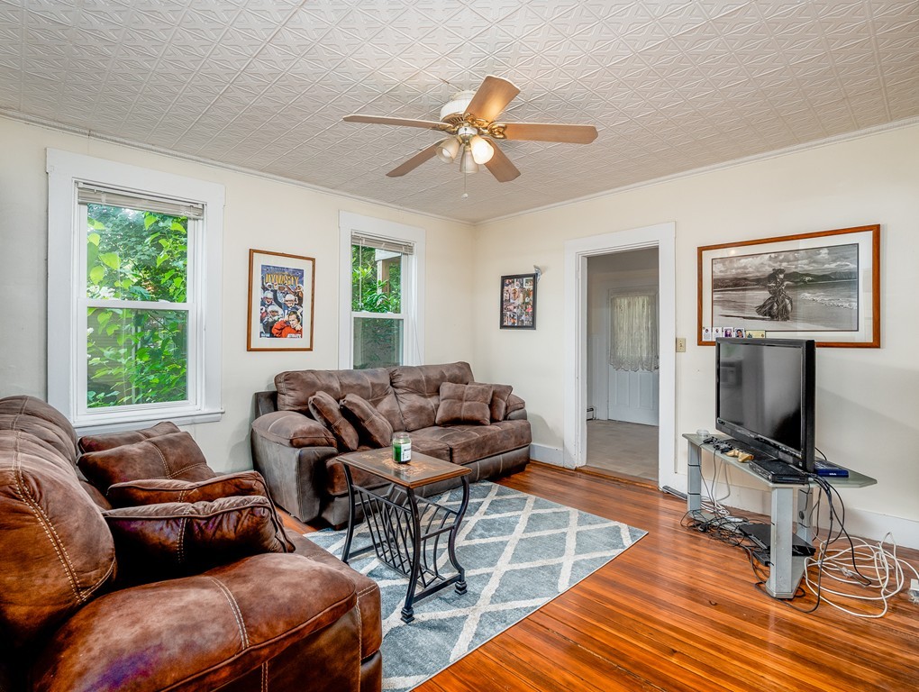 83 Cedar Street Wakefield, MA 01880 - Photo 21 of 41