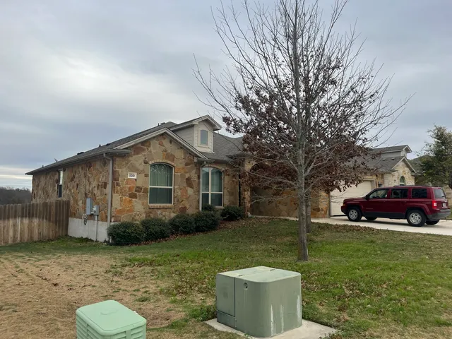 $349,900 | 300 Magan Lane, Jarrell, TX 76537