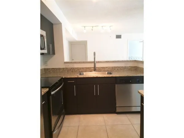 $280,000 | 4820 Highway 7, Unit 203, Coconut Creek, FL 33073