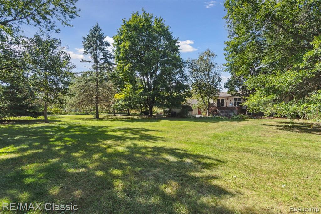 3340 North Hickory Ridge Road Highland, MI 48357 - Photo 39 of 44