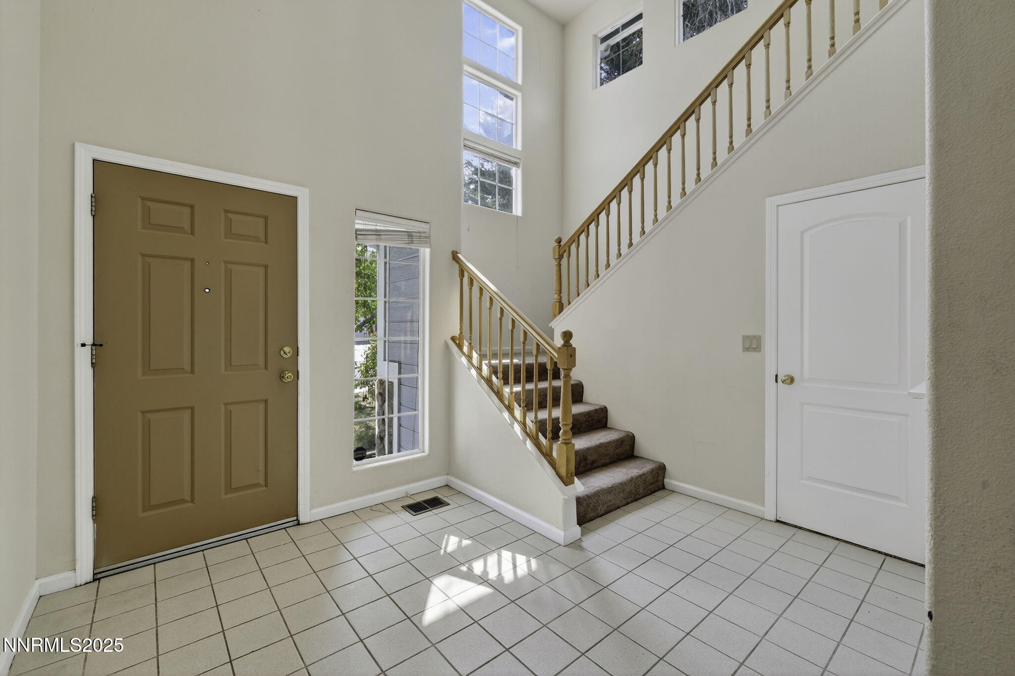 3181 Sky Country Drive Reno, NV 89503 - Photo 3 of 41 5-web-or-mls-3181 Sky Country-5