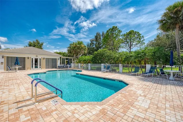 $269,700 | 101 Southampton Place North, Unit 248, Venice, FL 34293