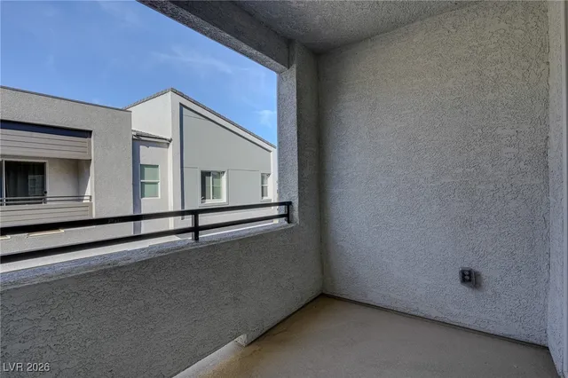 $1,965 | 134 Laguna Commons Lane, Henderson, NV 89015