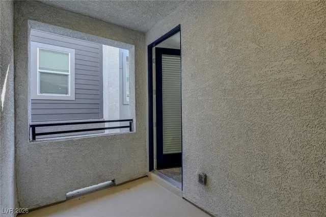 $1,965 | 134 Laguna Commons Lane, Henderson, NV 89015