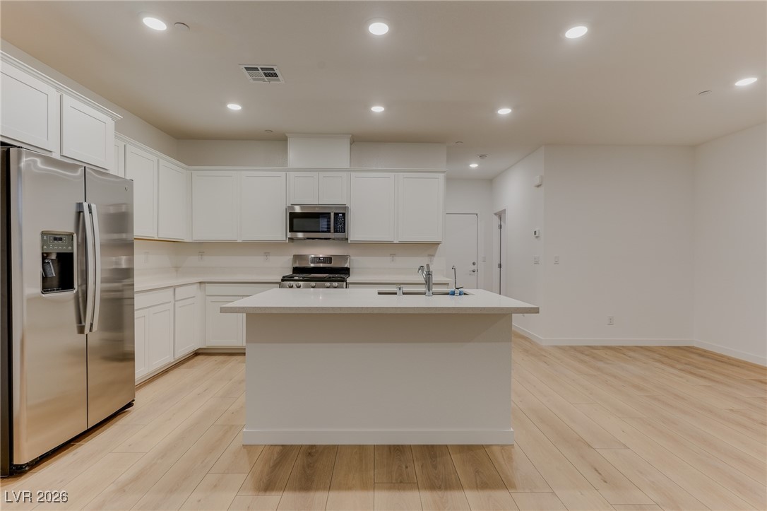 134 Laguna Commons Lane Henderson, NV 89015 - Photo 9 of 31