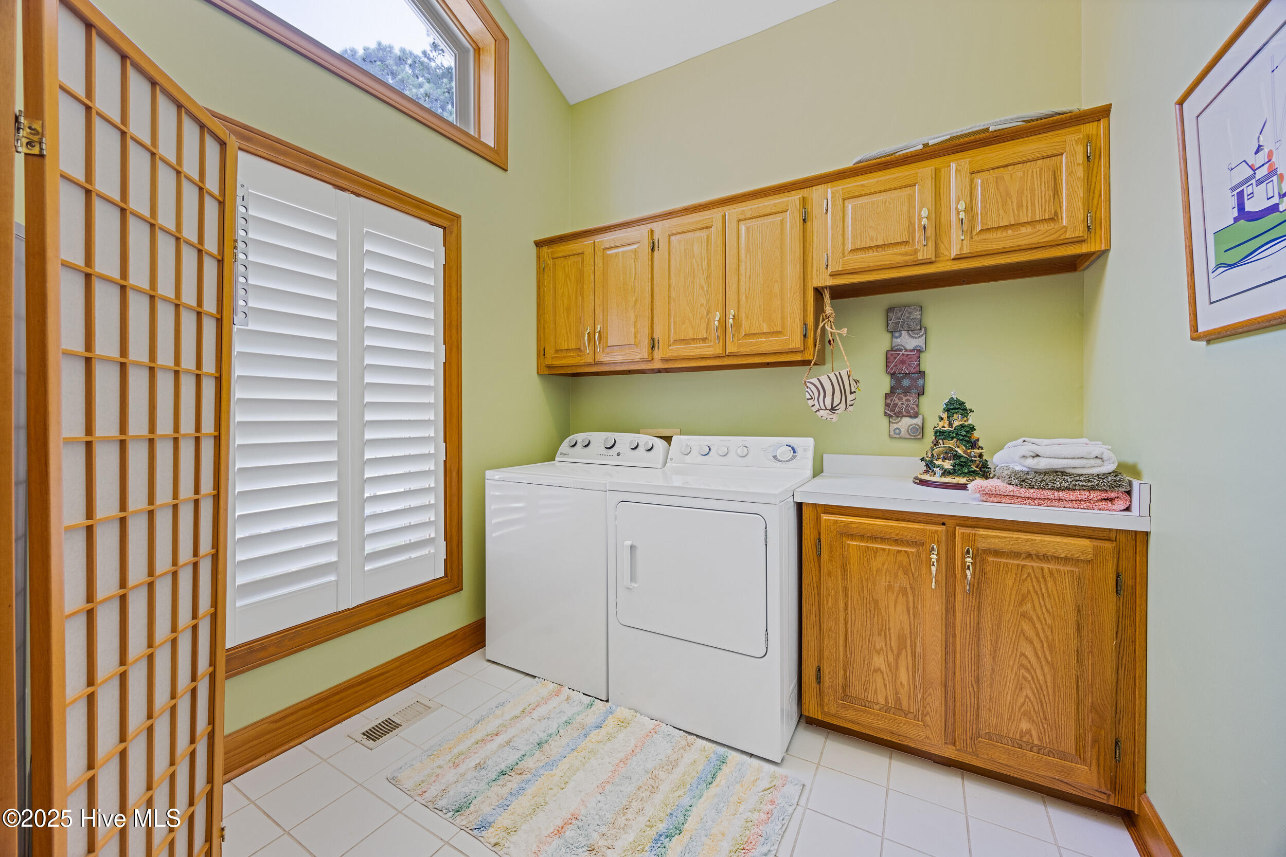 953 Old Ferry Road Edenton, NC 27932 - Photo 26 of 53 Spacious Laundry room