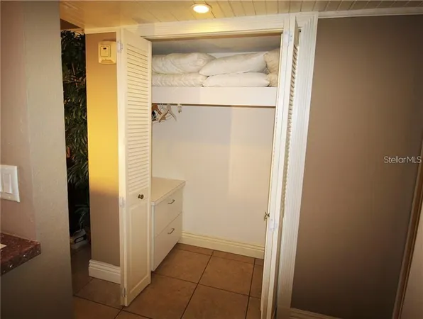 $2,650 | 1230 Gulf Boulevard, Unit 1805, Clearwater, FL 33767