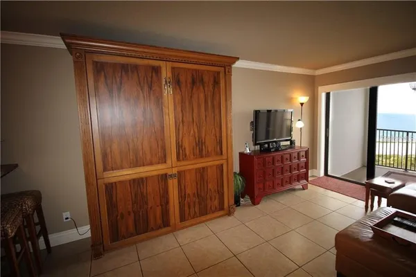 $2,650 | 1230 Gulf Boulevard, Unit 1805, Clearwater, FL 33767