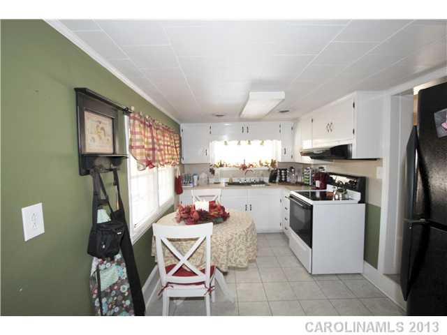 810 Knotts Road Lilesville, NC 28091 - Photo 4 of 11 Gallery Image 4