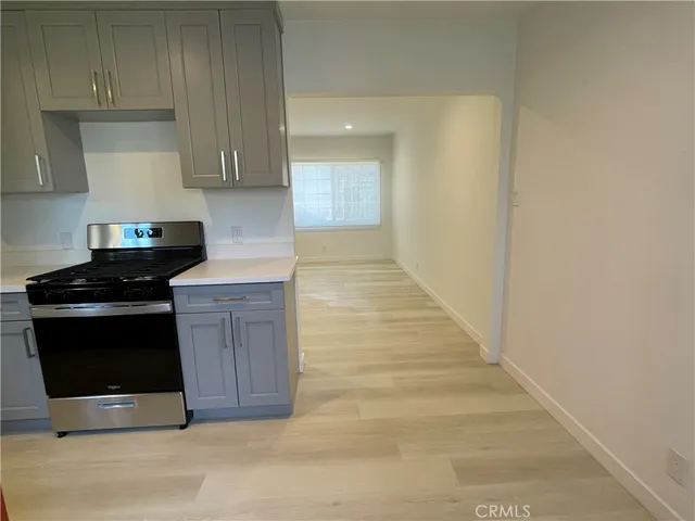 $1,895 | 1152 East 77th Street, Los Angeles, CA 90001