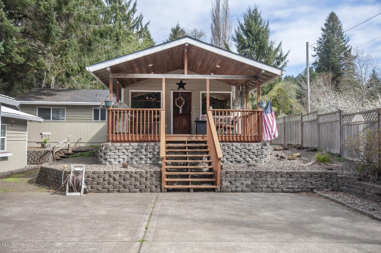 1525 North North Bank Road Otis, OR 97368 - Photo 2 of 40 Exterior - View 3 (1280x850)
