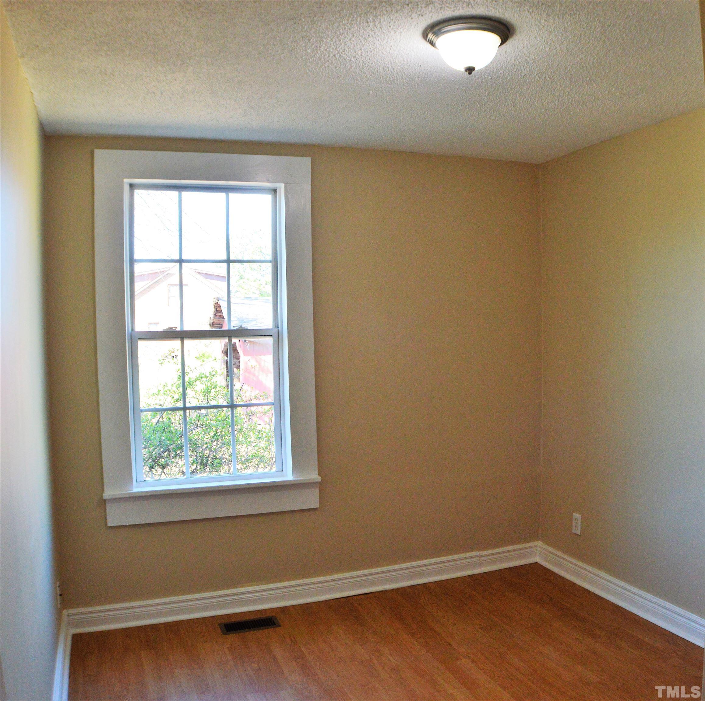 360 Greystone Road Henderson, NC 27537 - Photo 11 of 29 Gallery Image 11