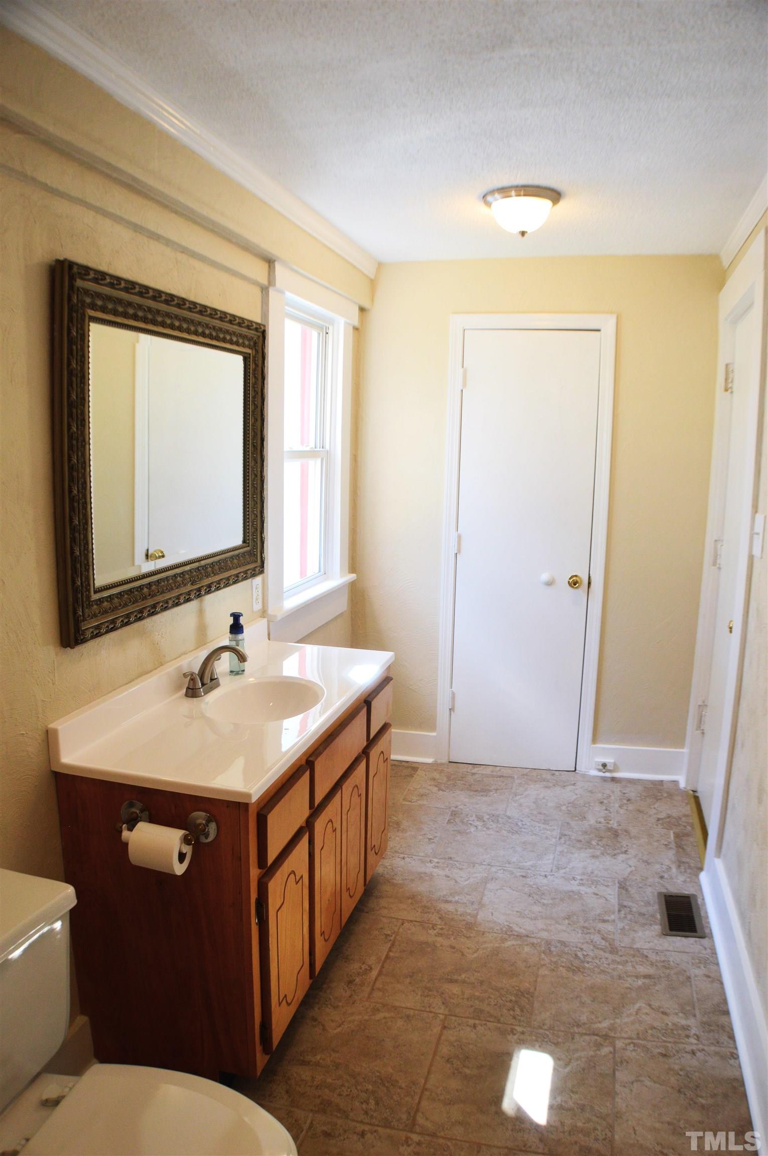 360 Greystone Road Henderson, NC 27537 - Photo 15 of 29 Gallery Image 15