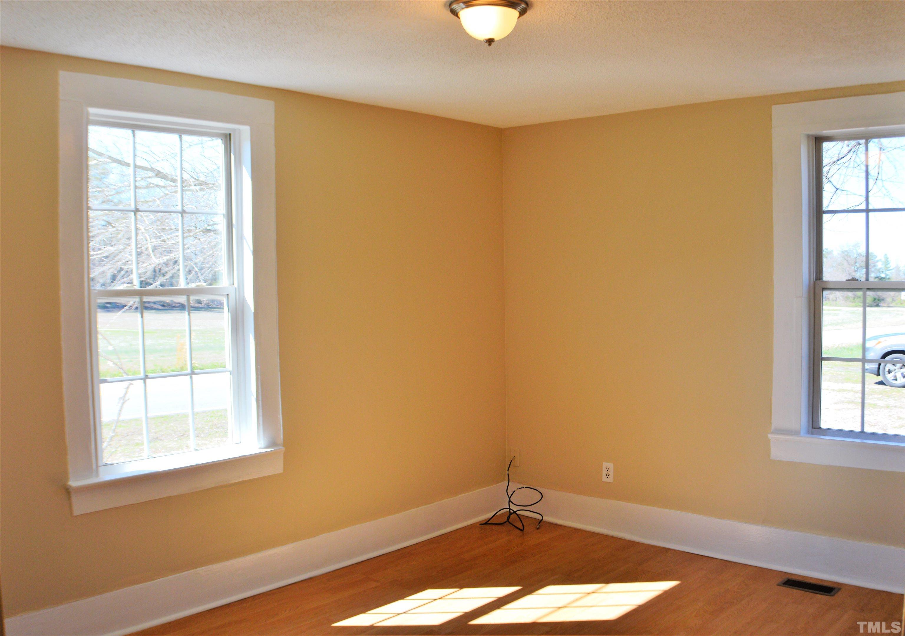 360 Greystone Road Henderson, NC 27537 - Photo 7 of 29 Gallery Image 7