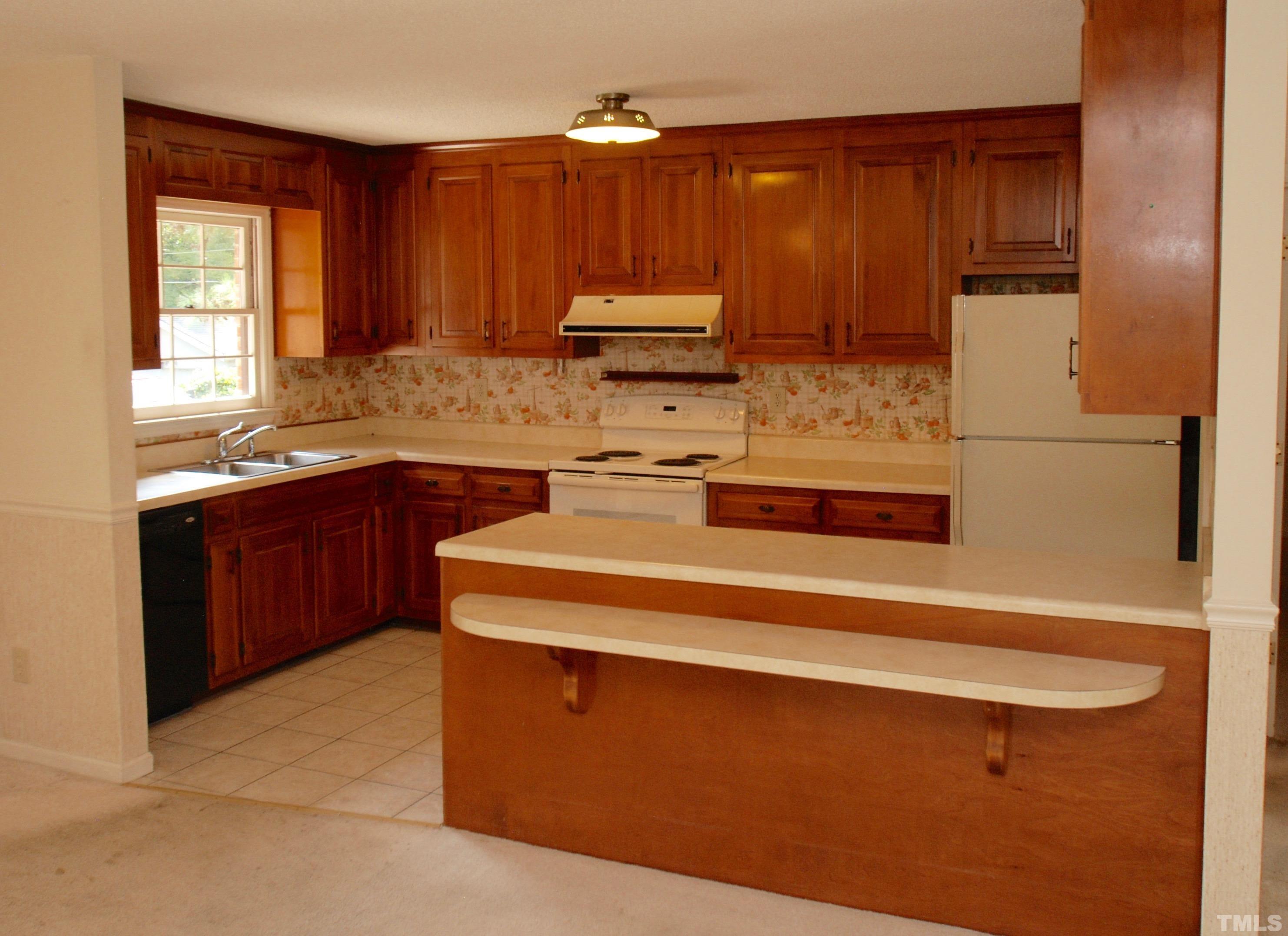 4006 Brown Place Raleigh, NC 27604 - Photo 3 of 20