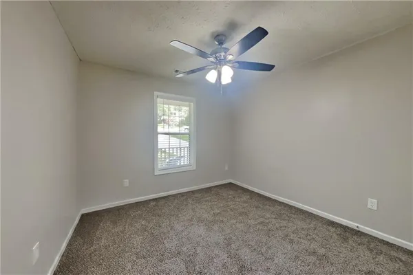 $1,950 | 3013 Rockview Drive, Loganville, GA 30052