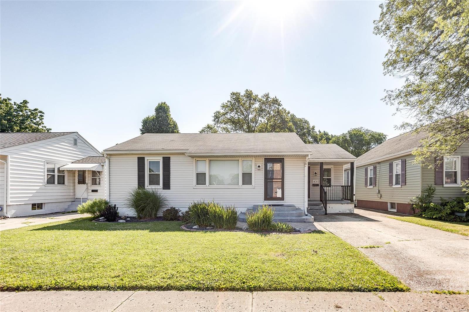 405 South Central Avenue Roxana, IL 62084 - Photo 1 of 27 Gallery Image 1