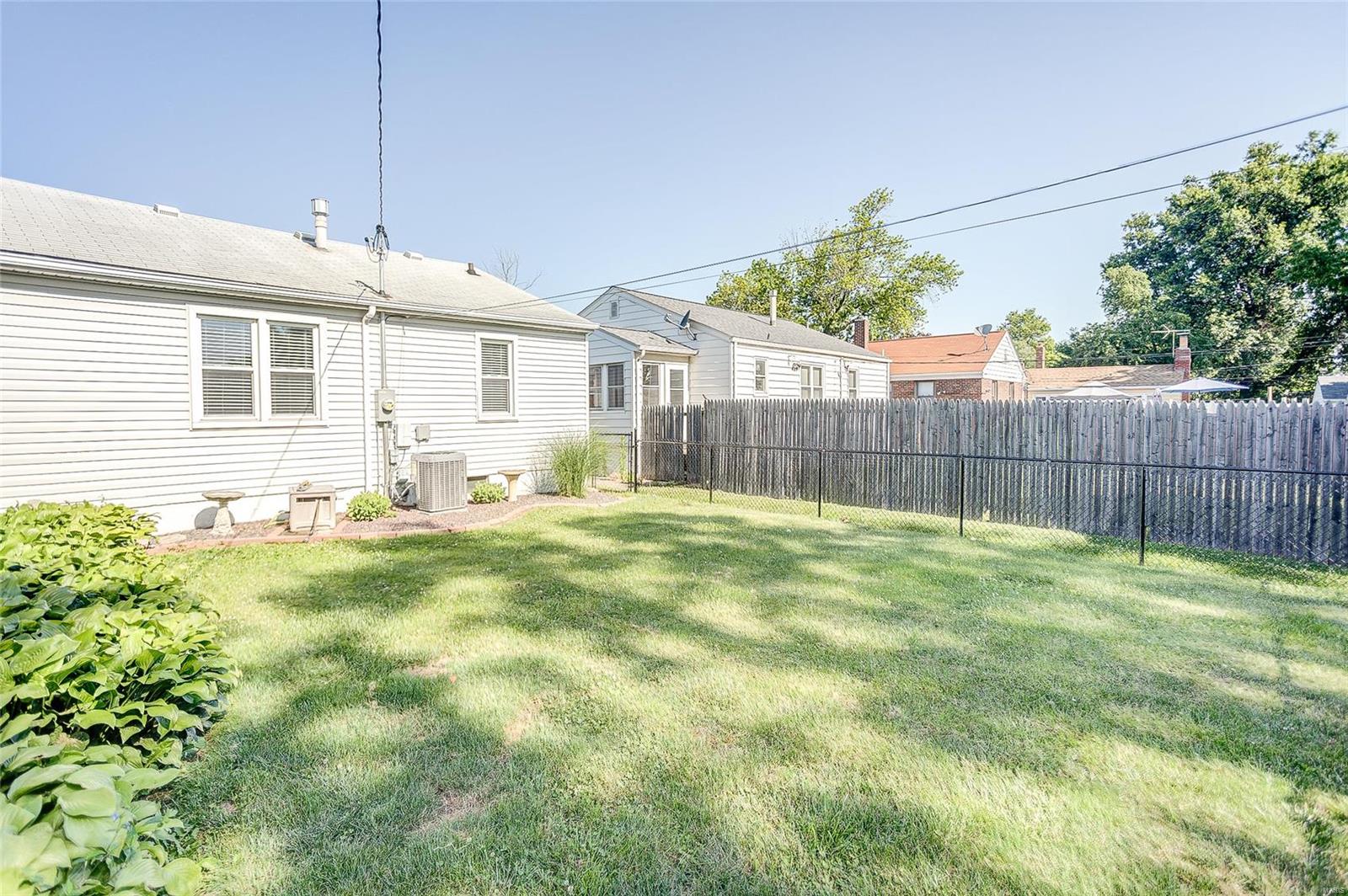 405 South Central Avenue Roxana, IL 62084 - Photo 23 of 27 Gallery Image 23