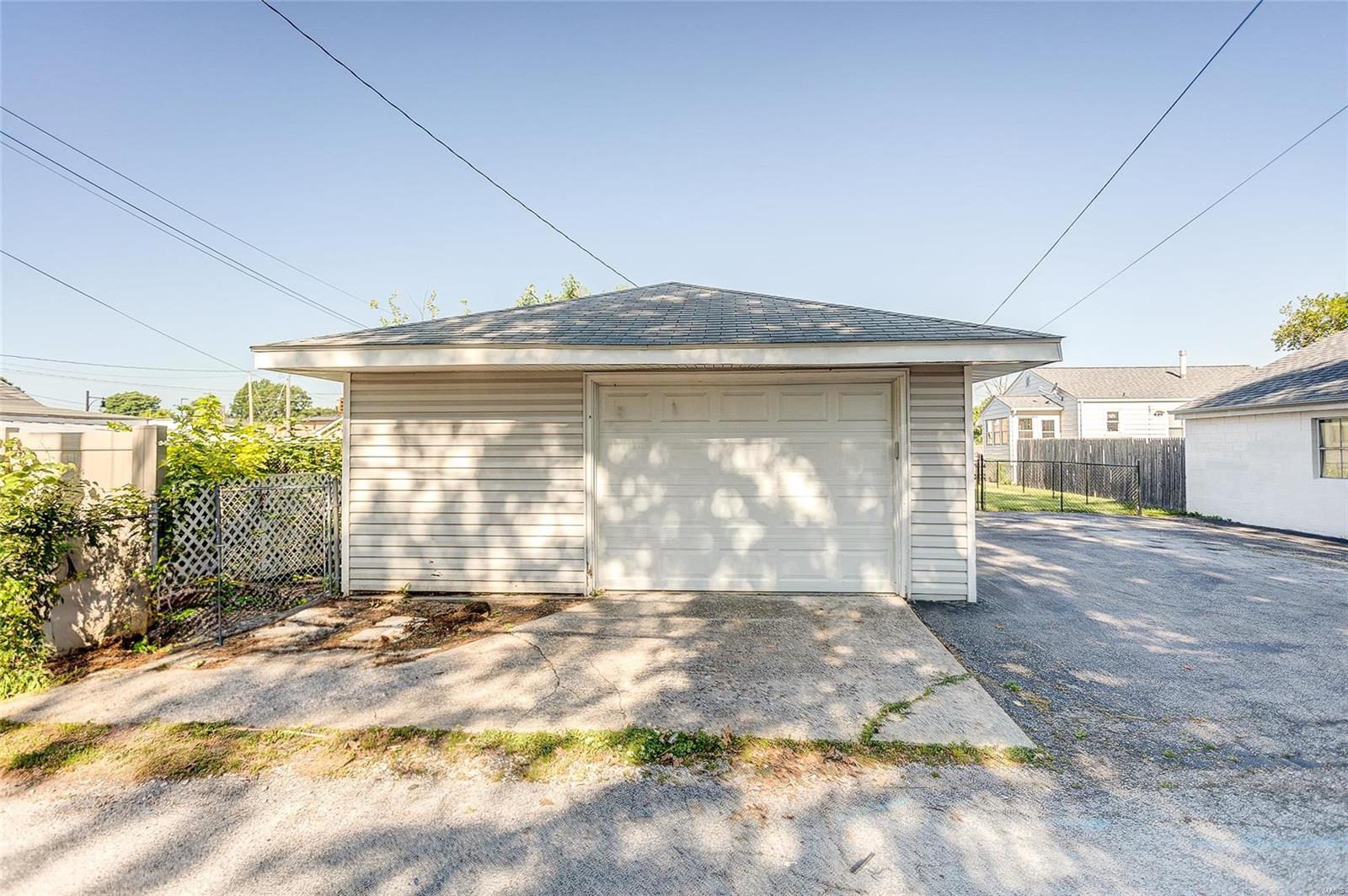 405 South Central Avenue Roxana, IL 62084 - Photo 25 of 27 Gallery Image 25