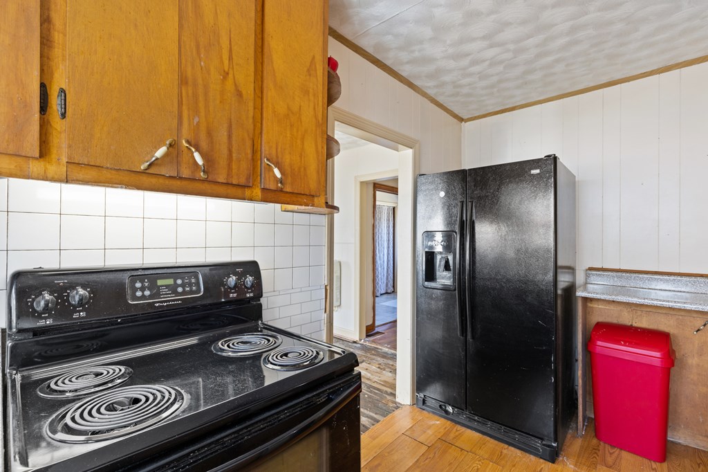 4170 Old Highway 5 Blue Ridge, GA 30513 - Photo 21 of 29 a kitchen with a stove and a refrigerator