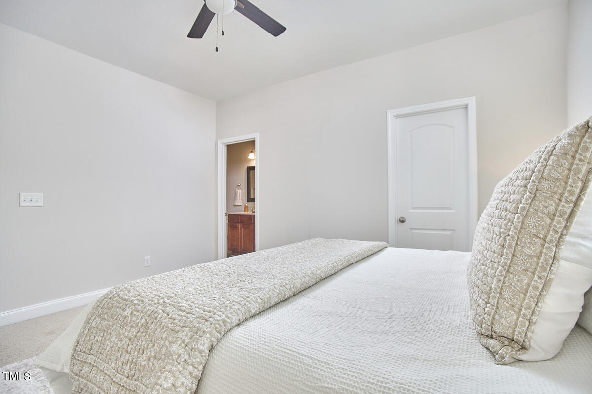 2808 Carter Finley Place Raleigh, NC 27606 - Photo 28 of 45 024