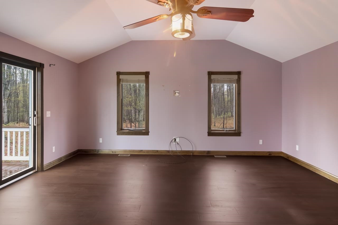 9737 East Otto Road Suttons Bay, MI 49682 - Photo 17 of 48 1910757-16.JPG