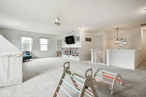 $395,000 | 863 Moate Circle, Greenwood, IN 46143