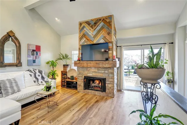 $649,900 | 25072 Leucadia Street, Unit E, Laguna Niguel, CA 92677