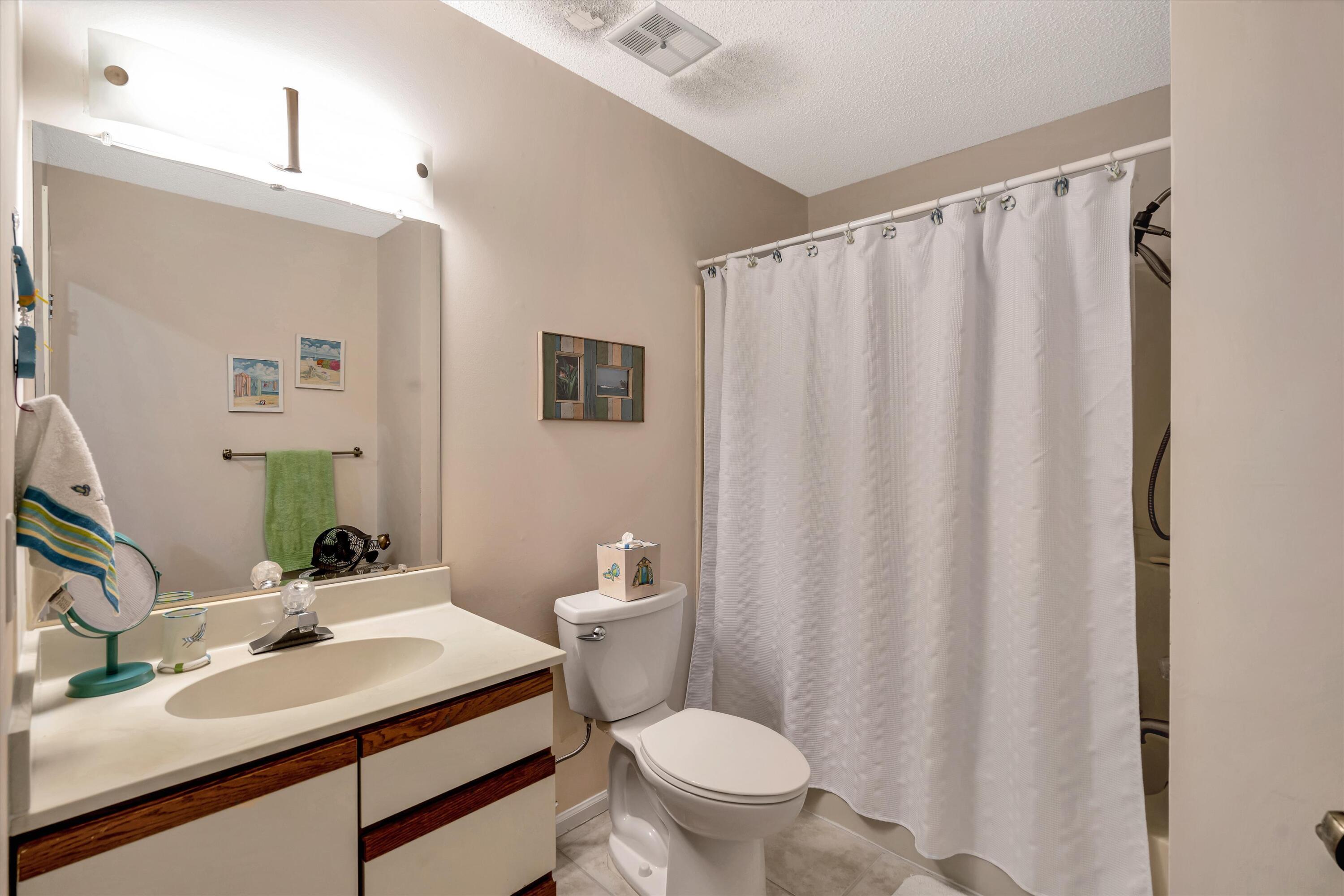 22 Moreno Point Road, Unit 1 Destin, FL 32541 - Photo 25 of 36 Gallery Image 25