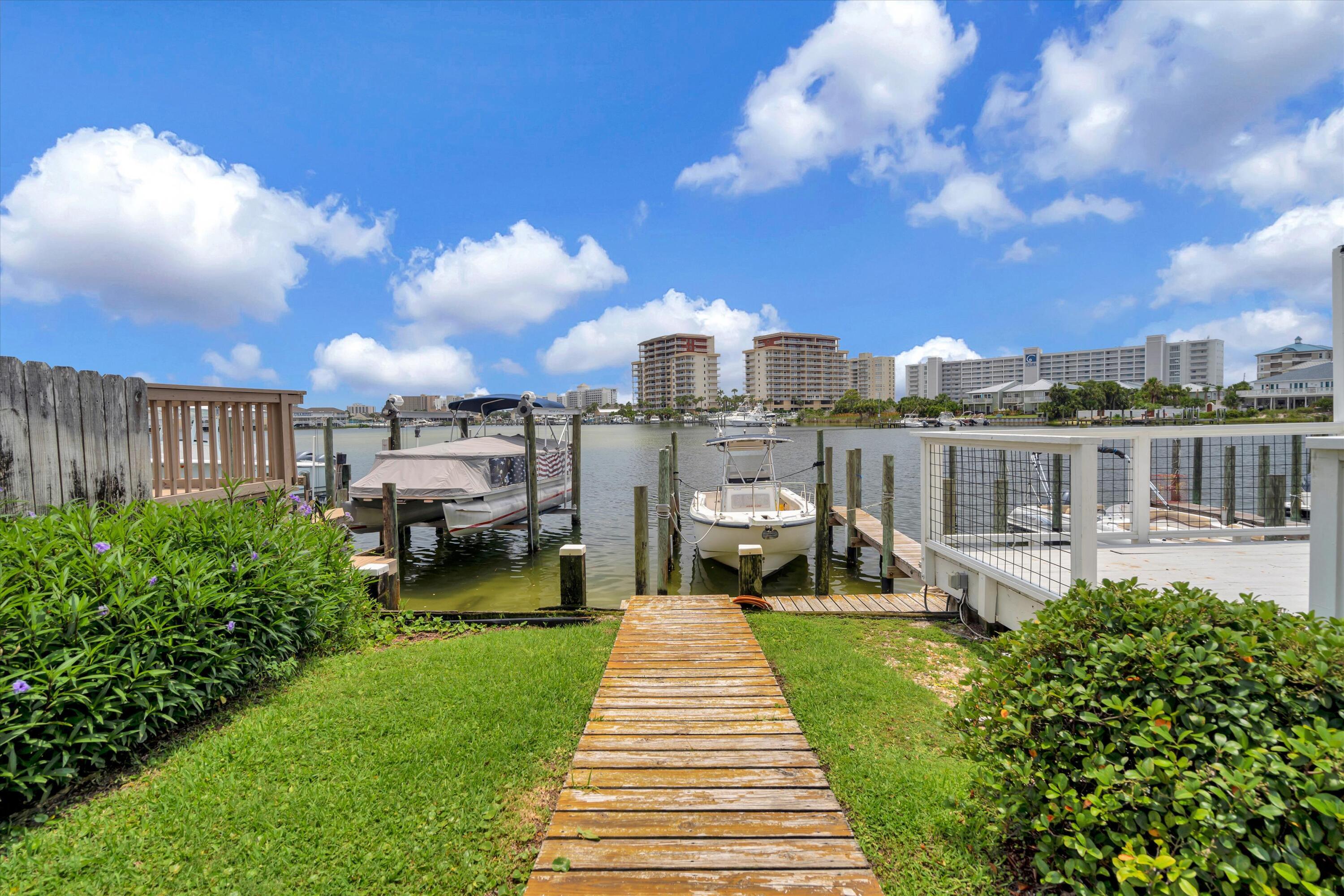 22 Moreno Point Road, Unit 1 Destin, FL 32541 - Photo 31 of 36 Gallery Image 31