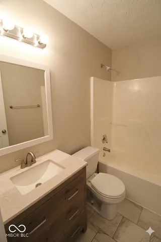 $265,000 | 6630 Largo Lane, Plainfield, IN 46168