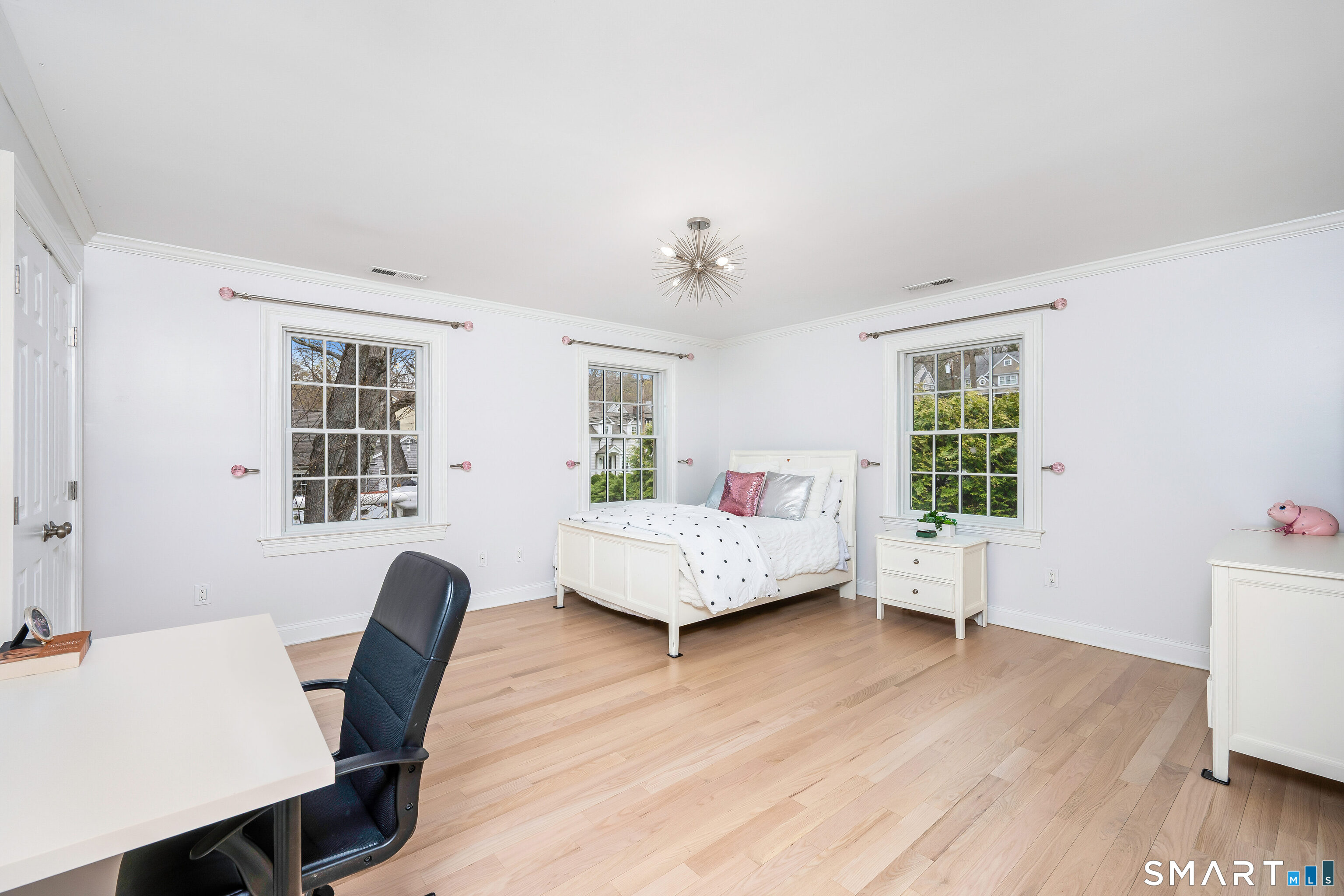 34 Intervale Road Darien, CT 06820 - Photo 18 of 36 a living room with furniture and wooden floor