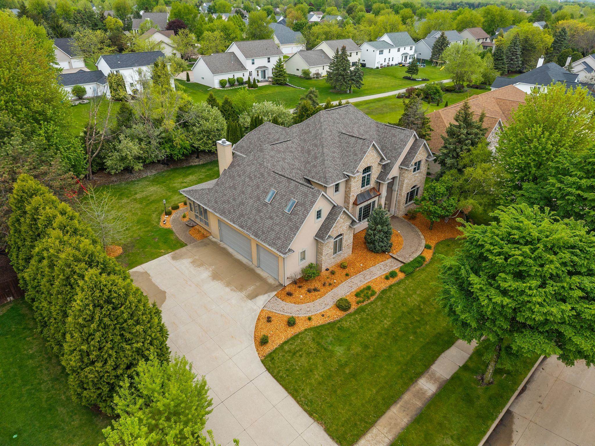 424 East Tallgrass Drive Appleton, WI 54913 - Photo 3 of 80