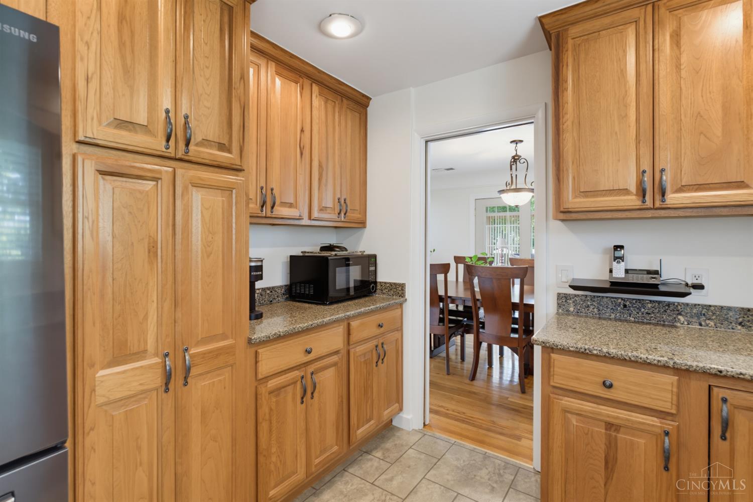 699 Eversole Road Cincinnati, OH 45230 - Photo 17 of 69 Gallery Image 17