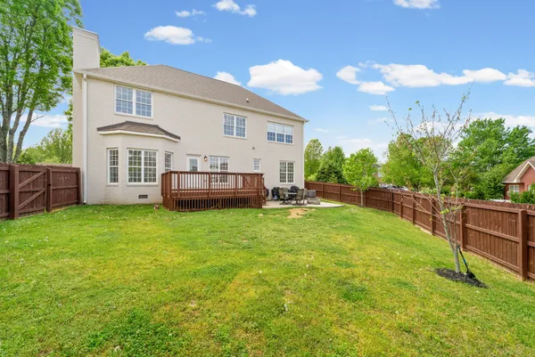 $449,900 | 1090 Drakes Cove Road South, Adams, TN 37010