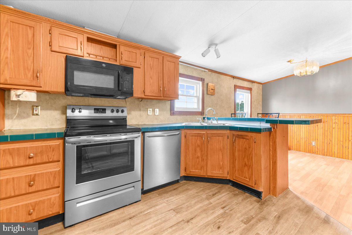 439 Bricker Road Bernville, PA 19506 - Photo 8 of 52