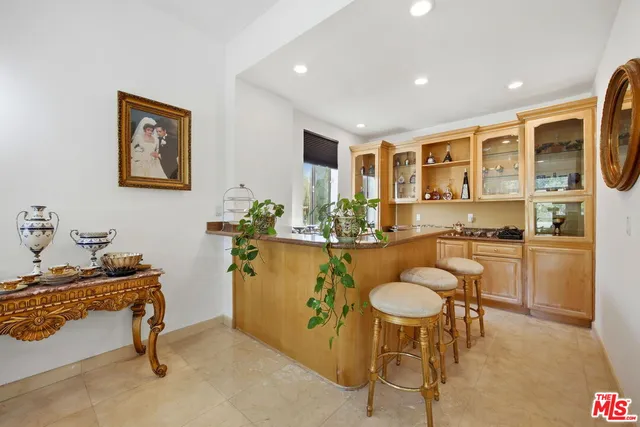 $27,500 | 2846 Royston Place, Beverly Hills, CA 90210