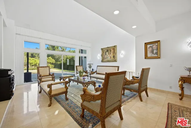 $27,500 | 2846 Royston Place, Beverly Hills, CA 90210