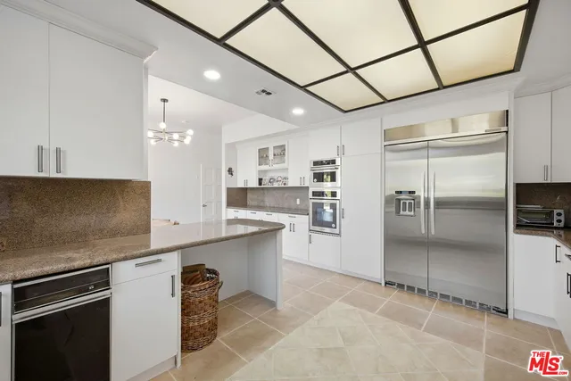 $27,500 | 2846 Royston Place, Beverly Hills, CA 90210