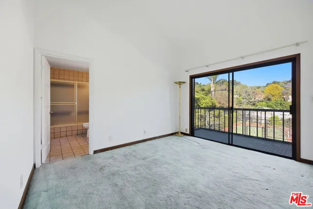 $27,500 | 2846 Royston Place, Beverly Hills, CA 90210