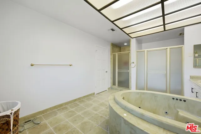 $27,500 | 2846 Royston Place, Beverly Hills, CA 90210