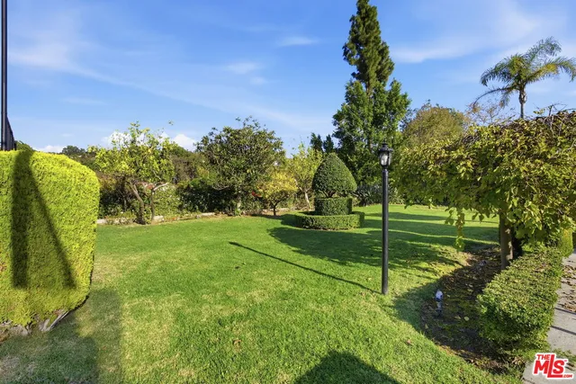 $27,500 | 2846 Royston Place, Beverly Hills, CA 90210